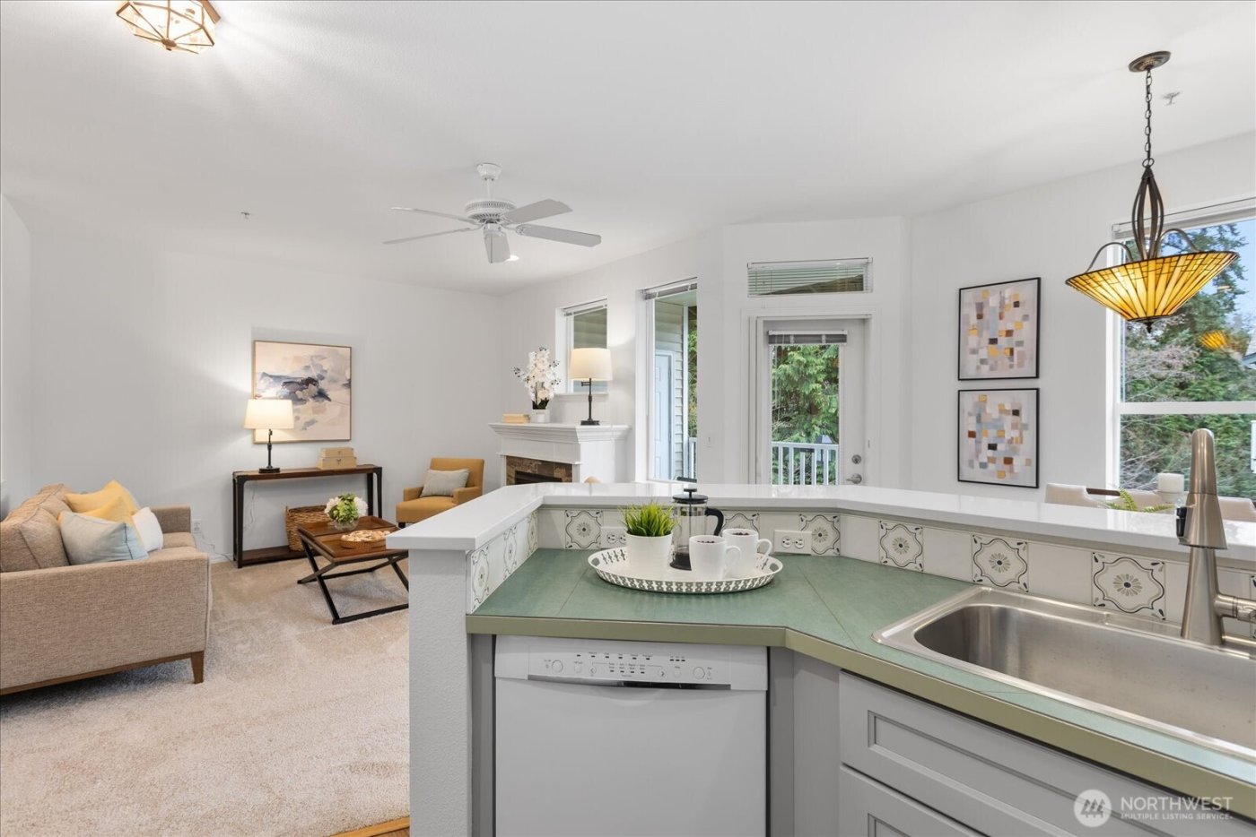 12530 Admiralty Way #J302, Everett, WA 98204