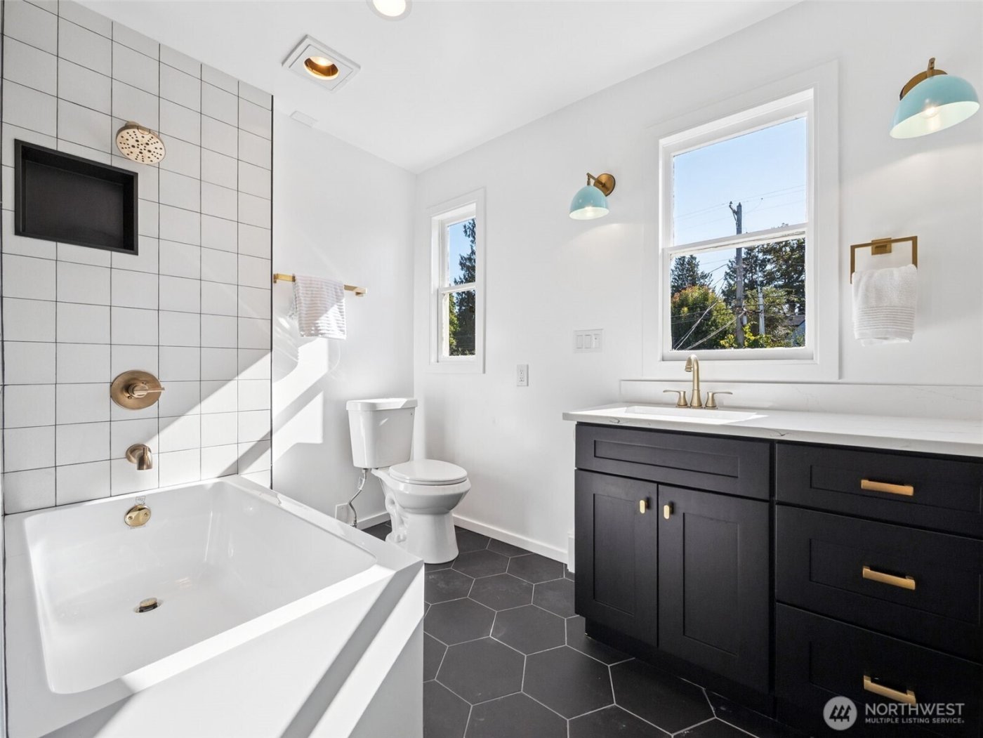 908 N K Street , Tacoma, WA 98403