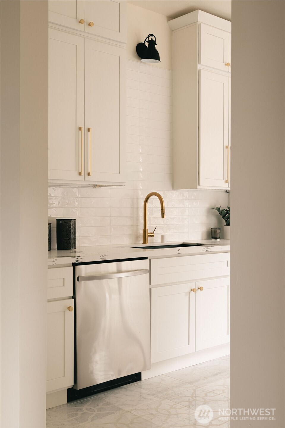 908 N K Street , Tacoma, WA 98403