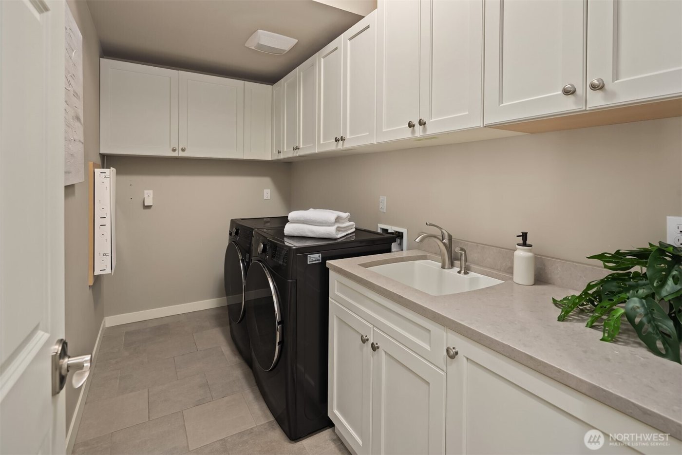 8202 196th Avenue NE, Redmond, WA 98053