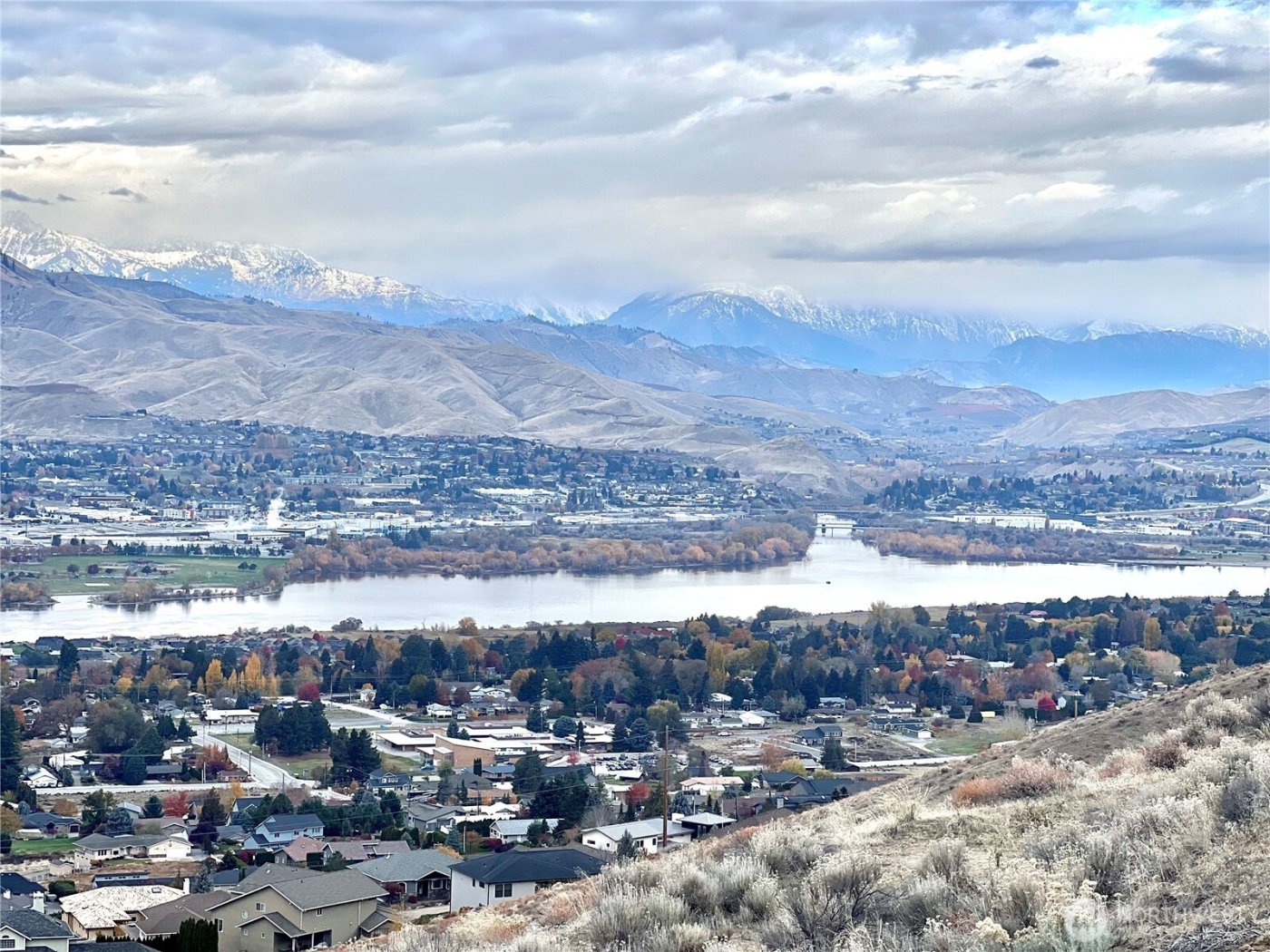 904 NE Conner Court , East Wenatchee, WA 98802
