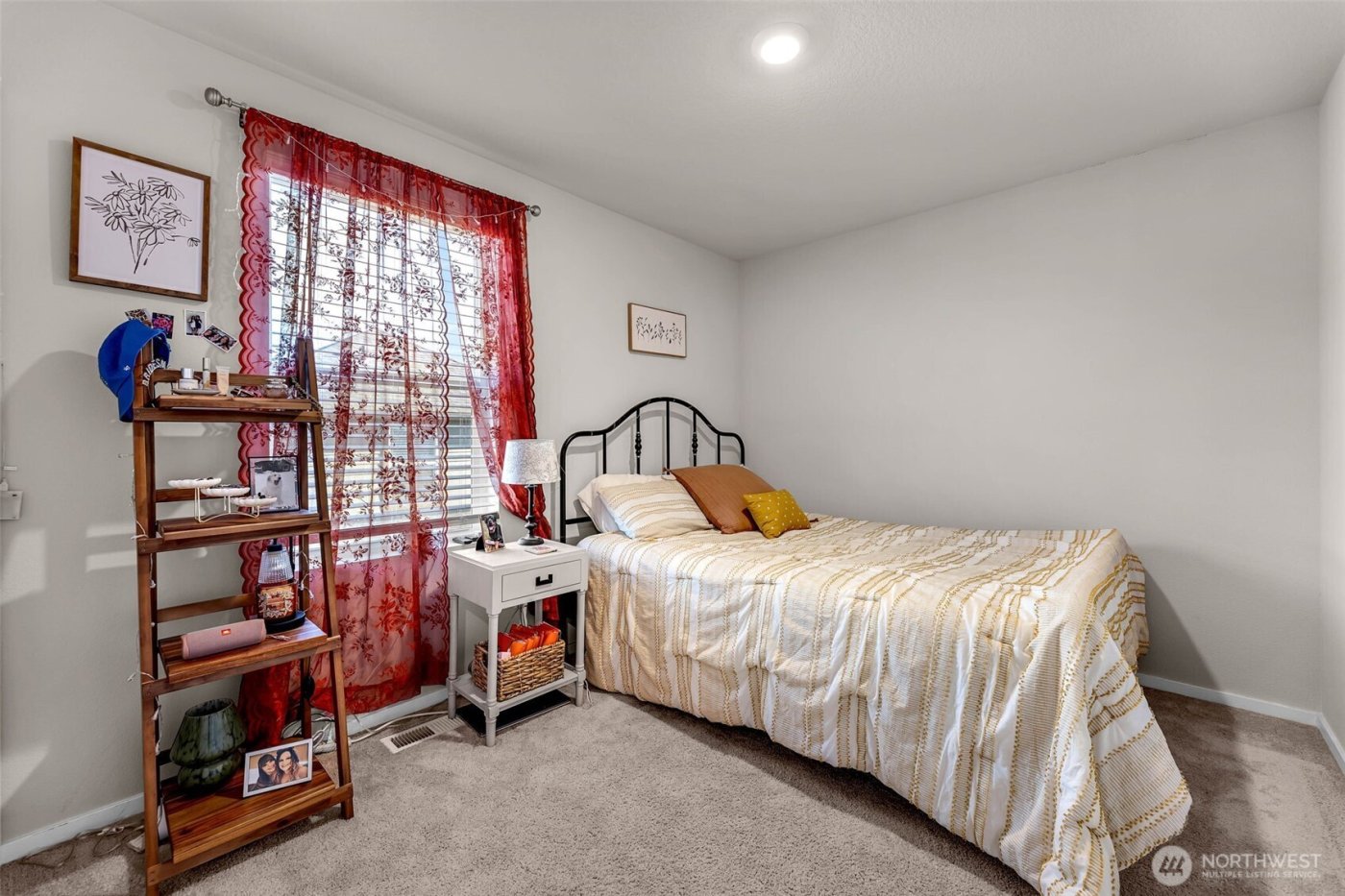 2936 N 3rd Way , Ridgefield, WA 98642