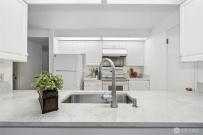 1912 161st Avenue NE, Bellevue, WA 98008 - Photo 13