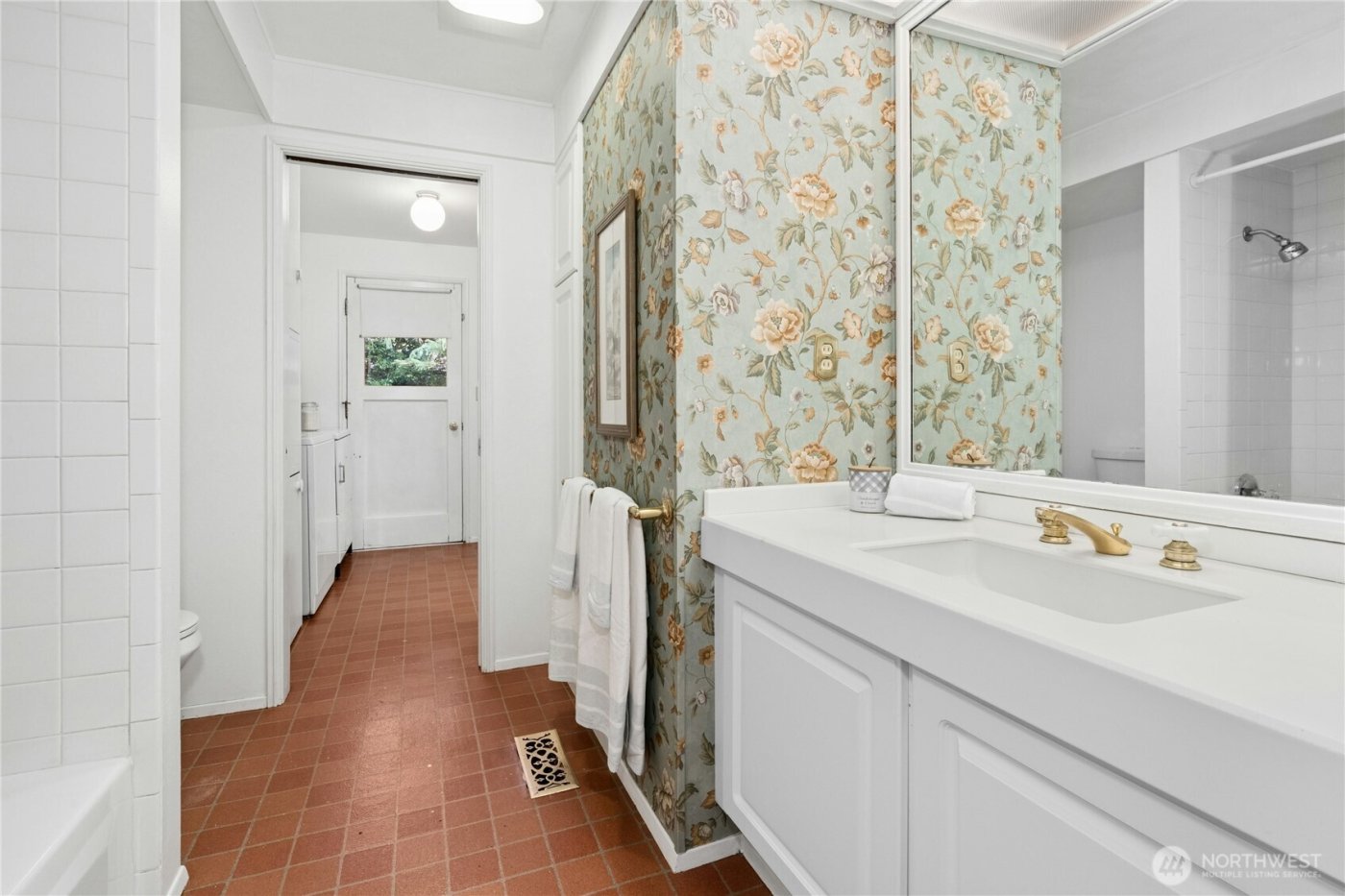 1912 161st Avenue NE, Bellevue, WA 98008