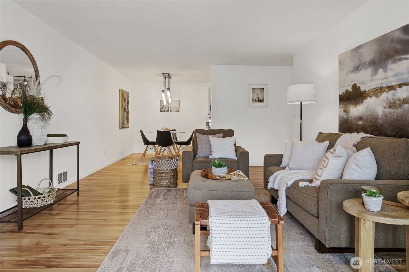 10501 8th Avenue NE #406, Seattle, WA 98125