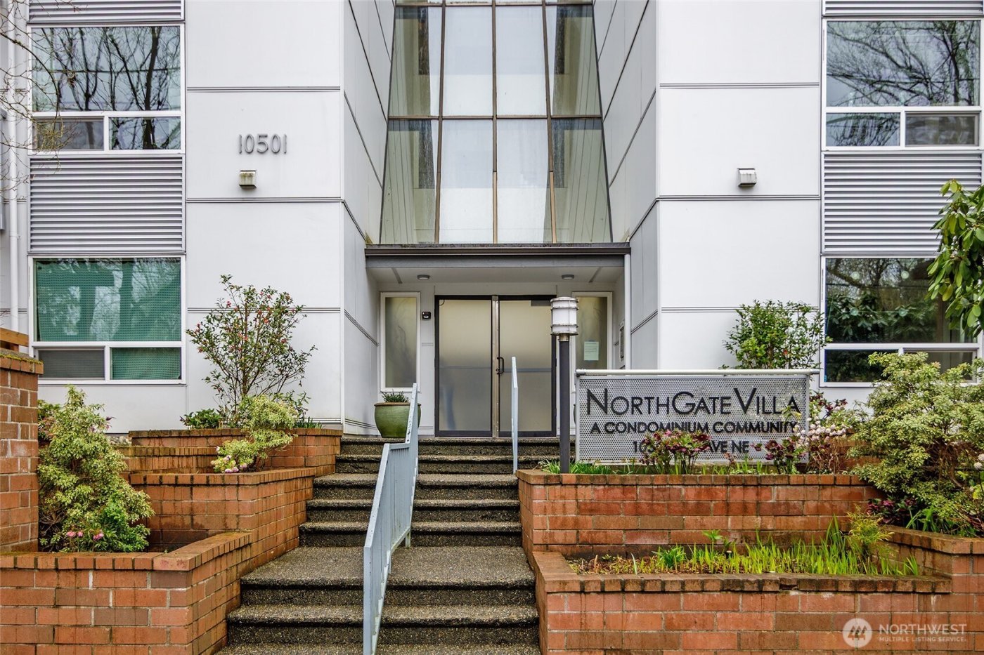 10501 8th Avenue NE #406, Seattle, WA 98125