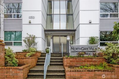 10501 8th Avenue NE #406, Seattle, WA 98125 - Photo 27