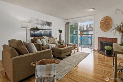 10501 8th Avenue NE #406, Seattle, WA 98125 - Photo 3