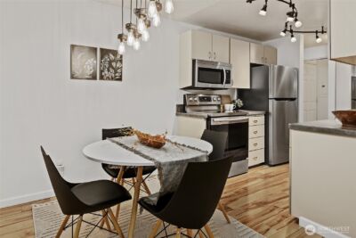 10501 8th Avenue NE #406, Seattle, WA 98125 - Photo 8