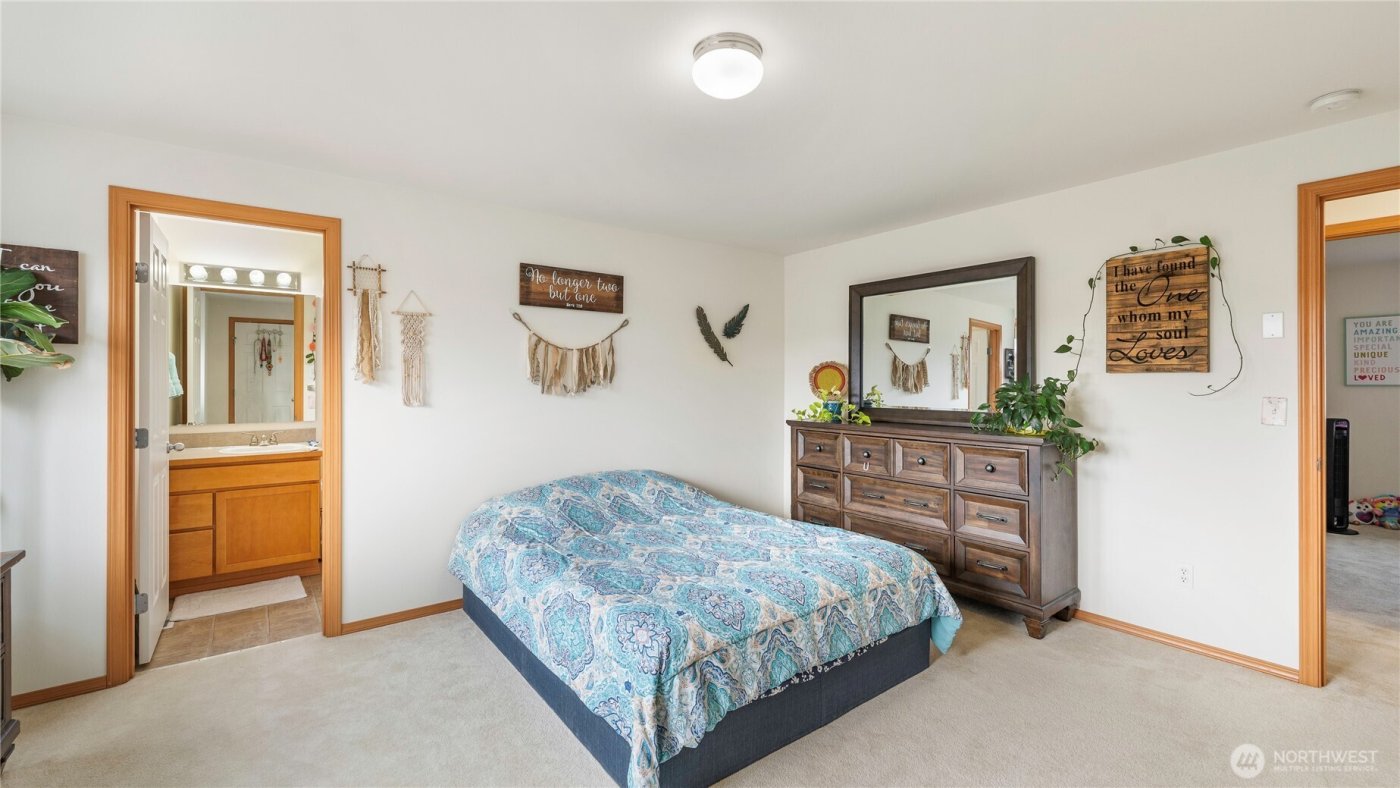 4471 E Broadway Street , Mount Vernon, WA 98274