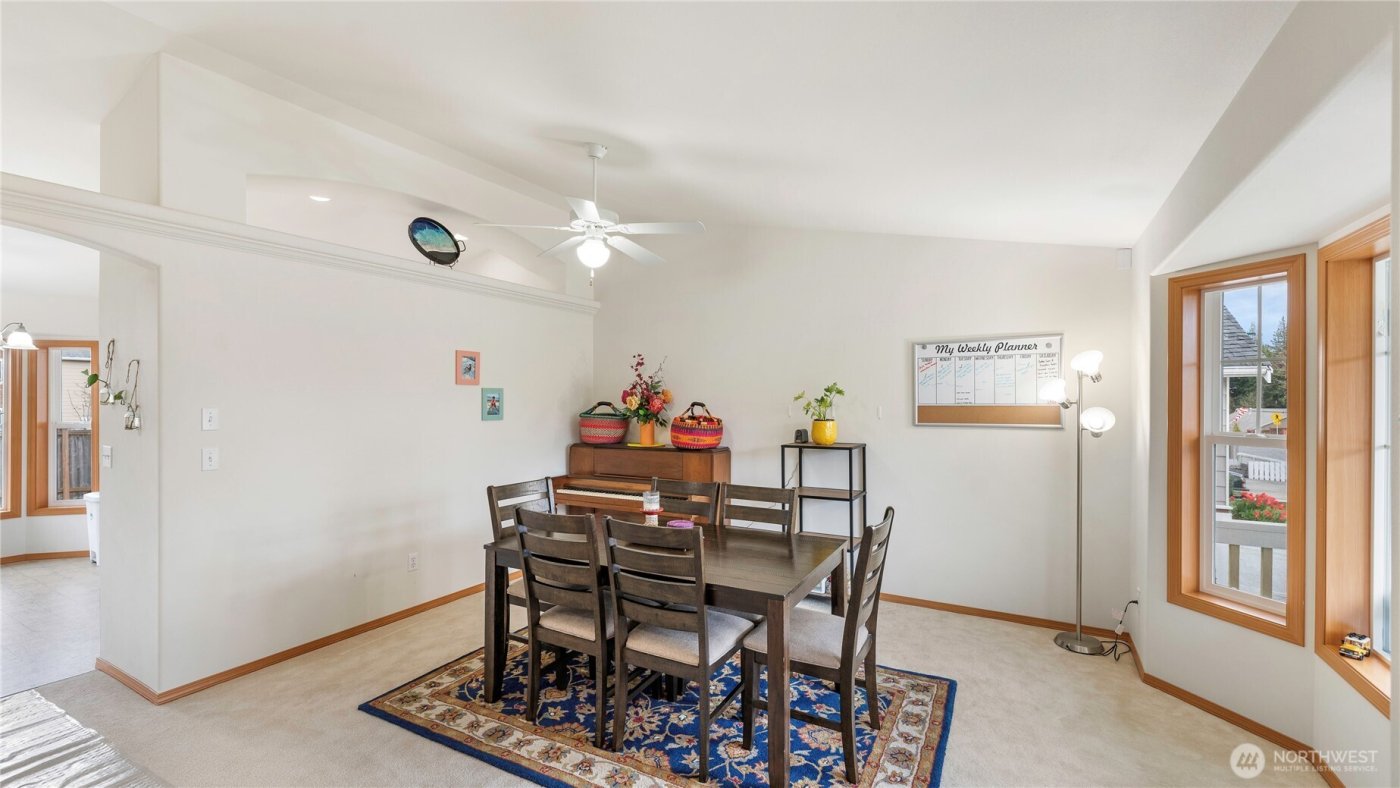 4471 E Broadway Street , Mount Vernon, WA 98274