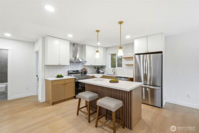 10731 18th Avenue SW, Seattle, WA 98146 - Photo 15