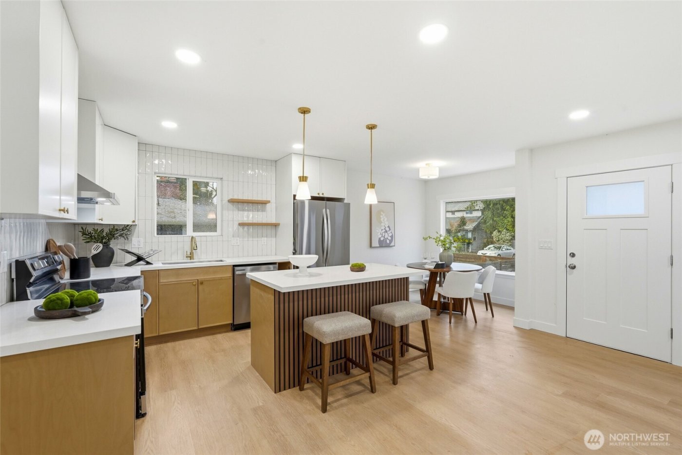 10731 18th Avenue SW, Seattle, WA 98146