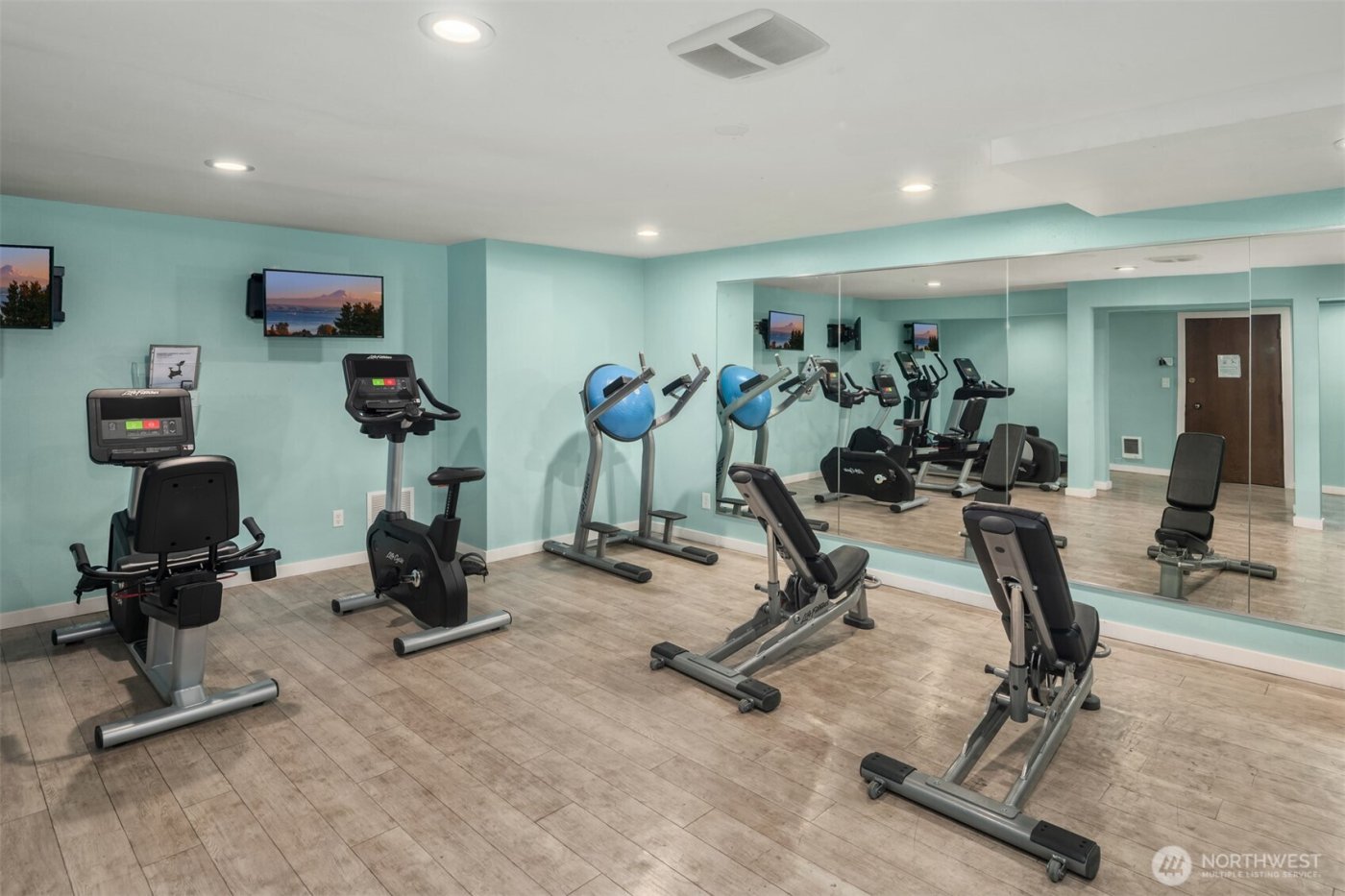 5818 NE 70th Street #A411, Seattle, WA 98115