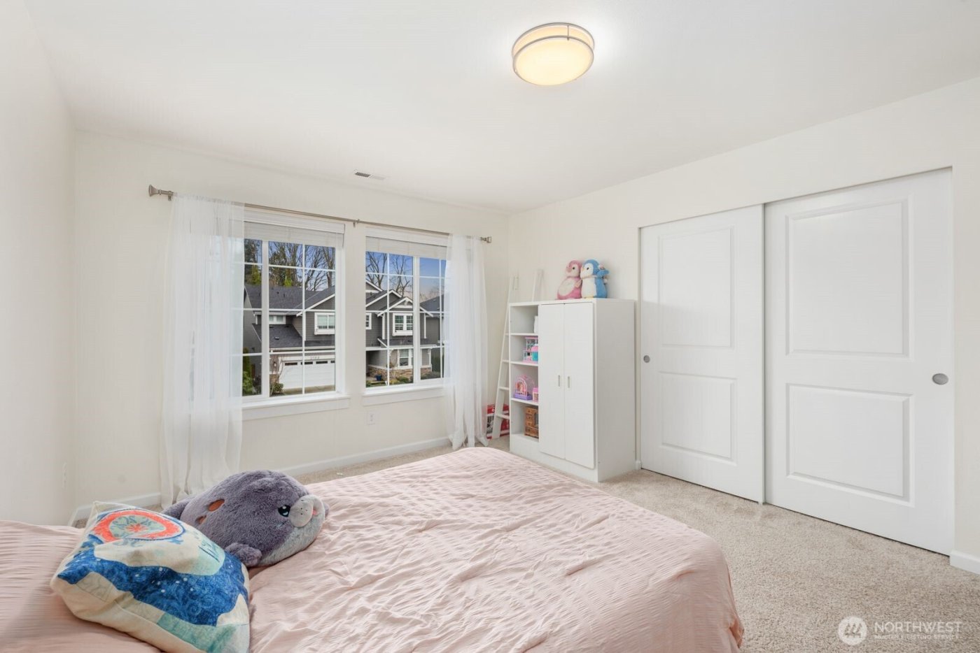 27318 14th Court S, Des Moines, WA 98198