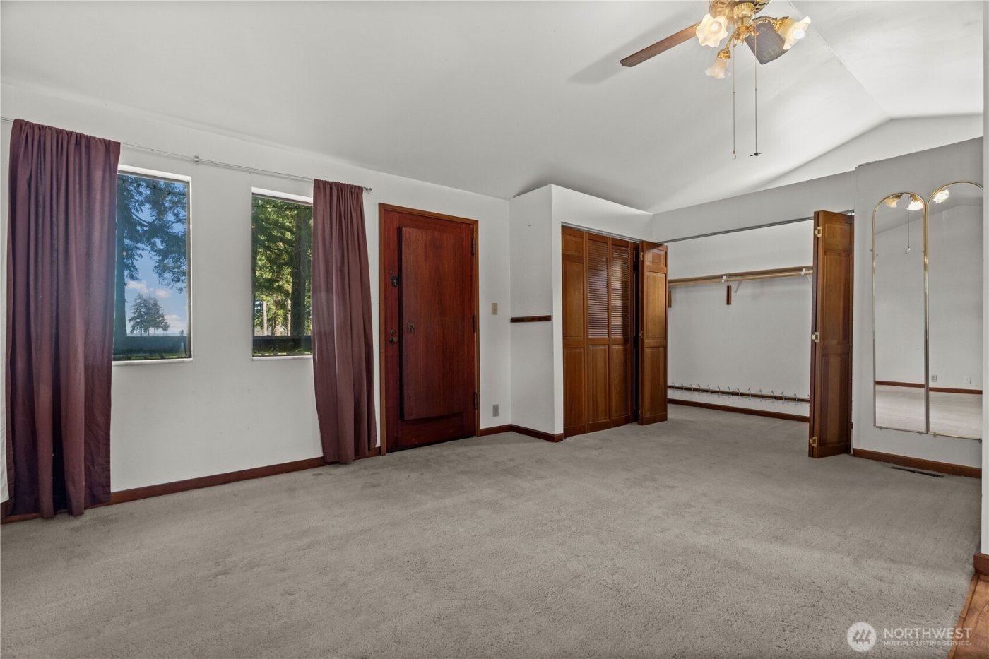1031 E Manzanita Drive , Union, WA 98592