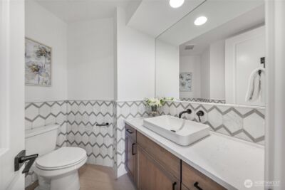 11262 SE 61st Place , Bellevue, WA 98006 - Photo 17