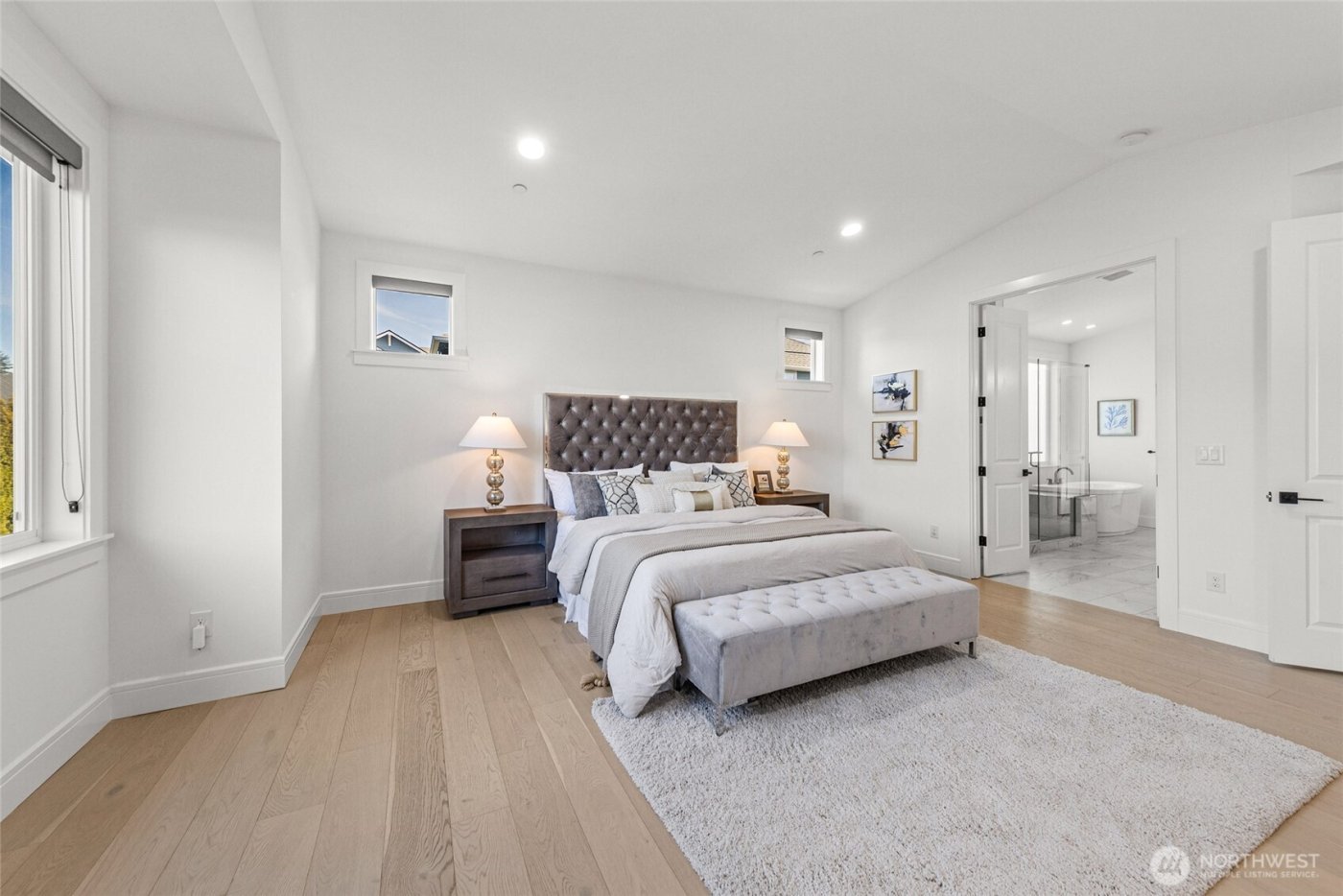 11262 SE 61st Place , Bellevue, WA 98006