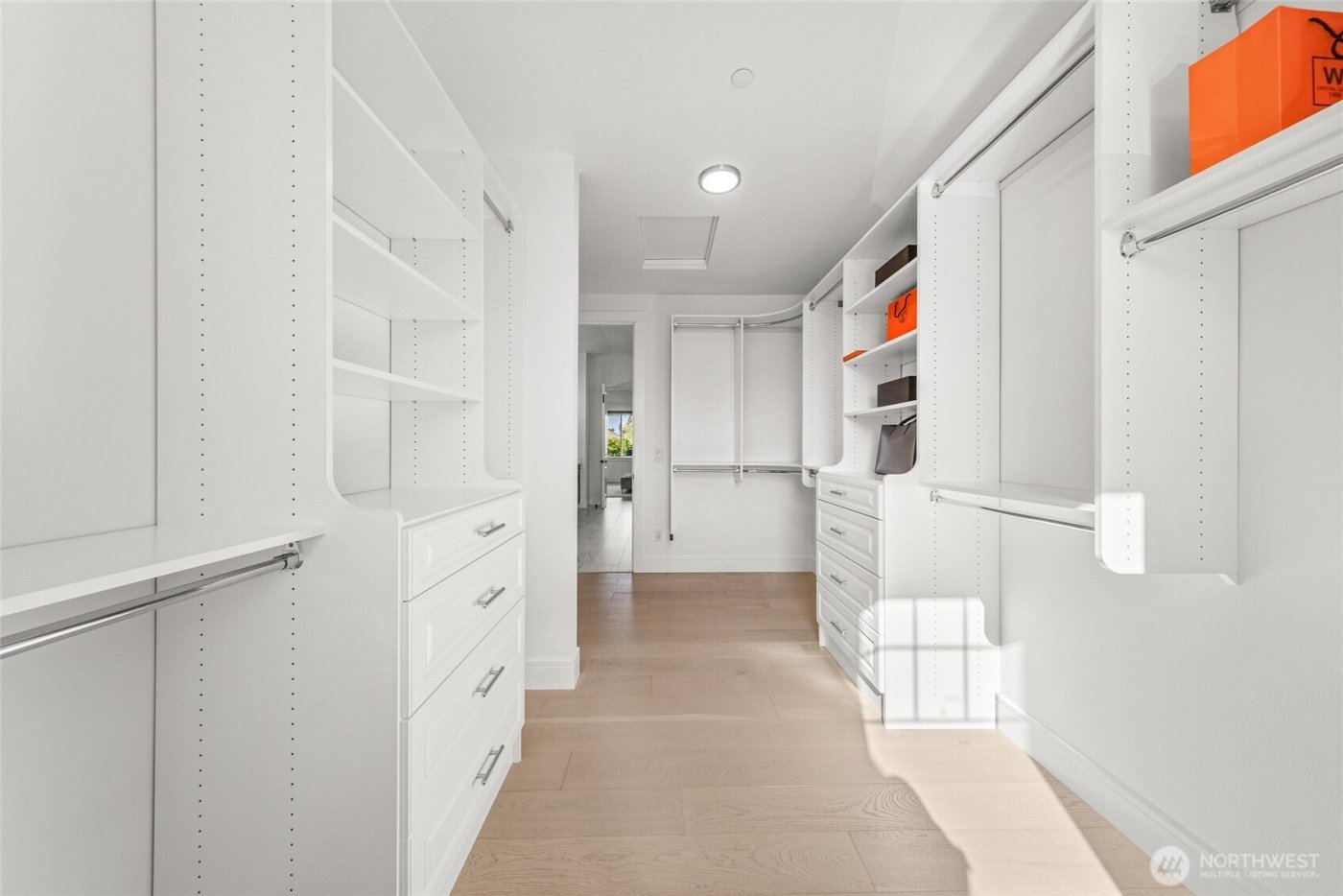 11262 SE 61st Place , Bellevue, WA 98006