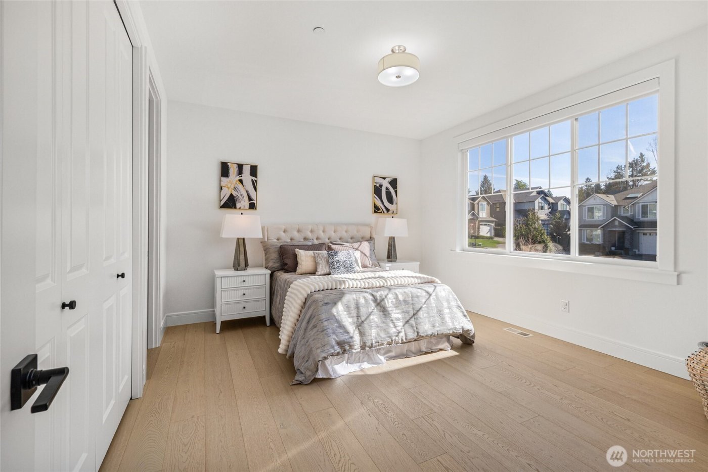 11262 SE 61st Place , Bellevue, WA 98006