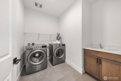 11262 SE 61st Place , Bellevue, WA 98006 - Photo 35