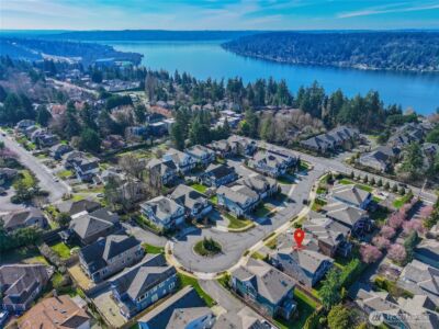 11262 SE 61st Place , Bellevue, WA 98006 - Photo 39