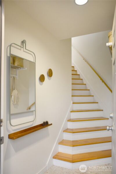 107 16th Avenue #107, Seattle, WA 98122-5610 - Photo 2