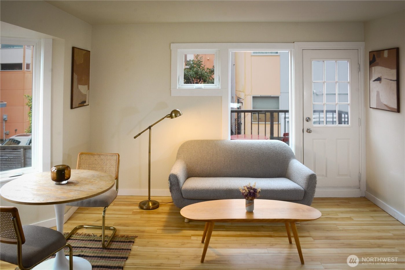 107 16th Avenue #107, Seattle, WA 98122-5610