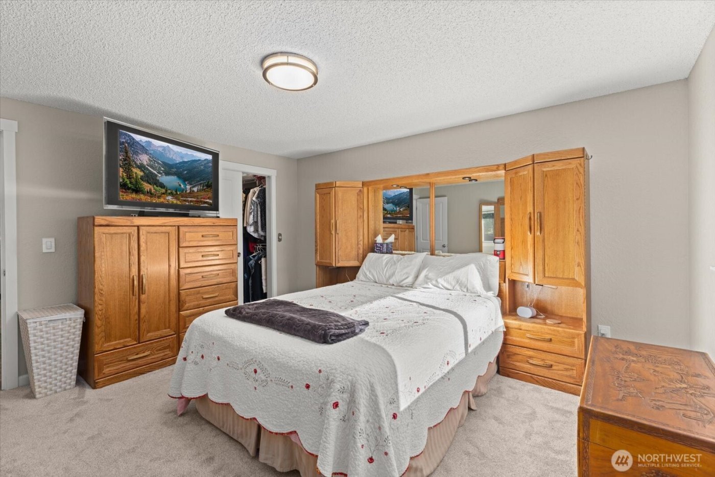 3718 NE 189th Place , Lake Forest Park, WA 98155