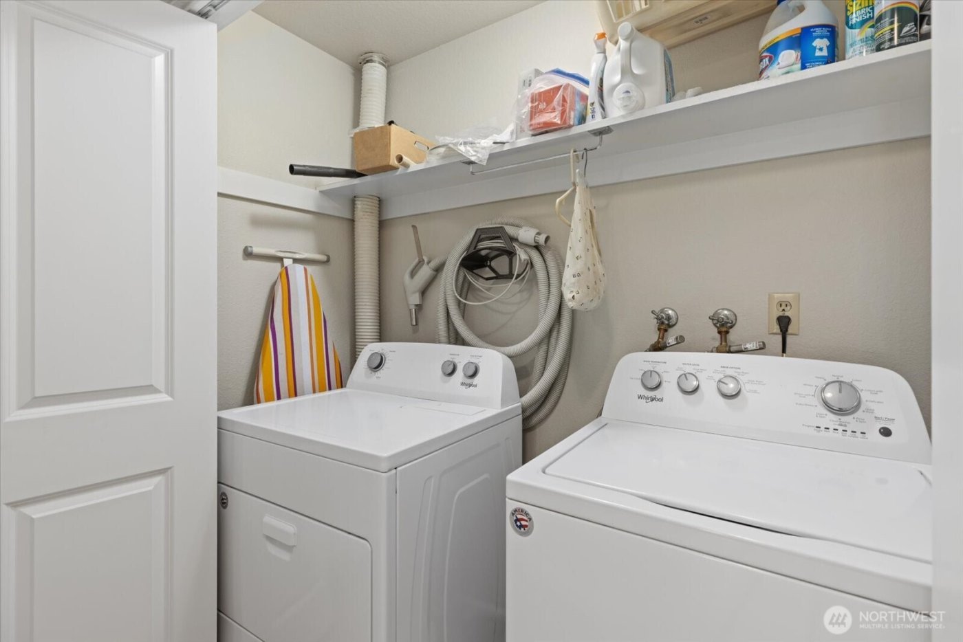 3718 NE 189th Place , Lake Forest Park, WA 98155