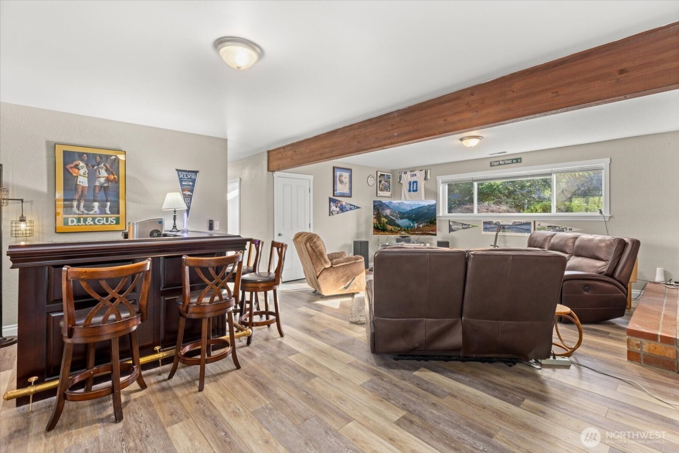 3718 NE 189th Place , Lake Forest Park, WA 98155