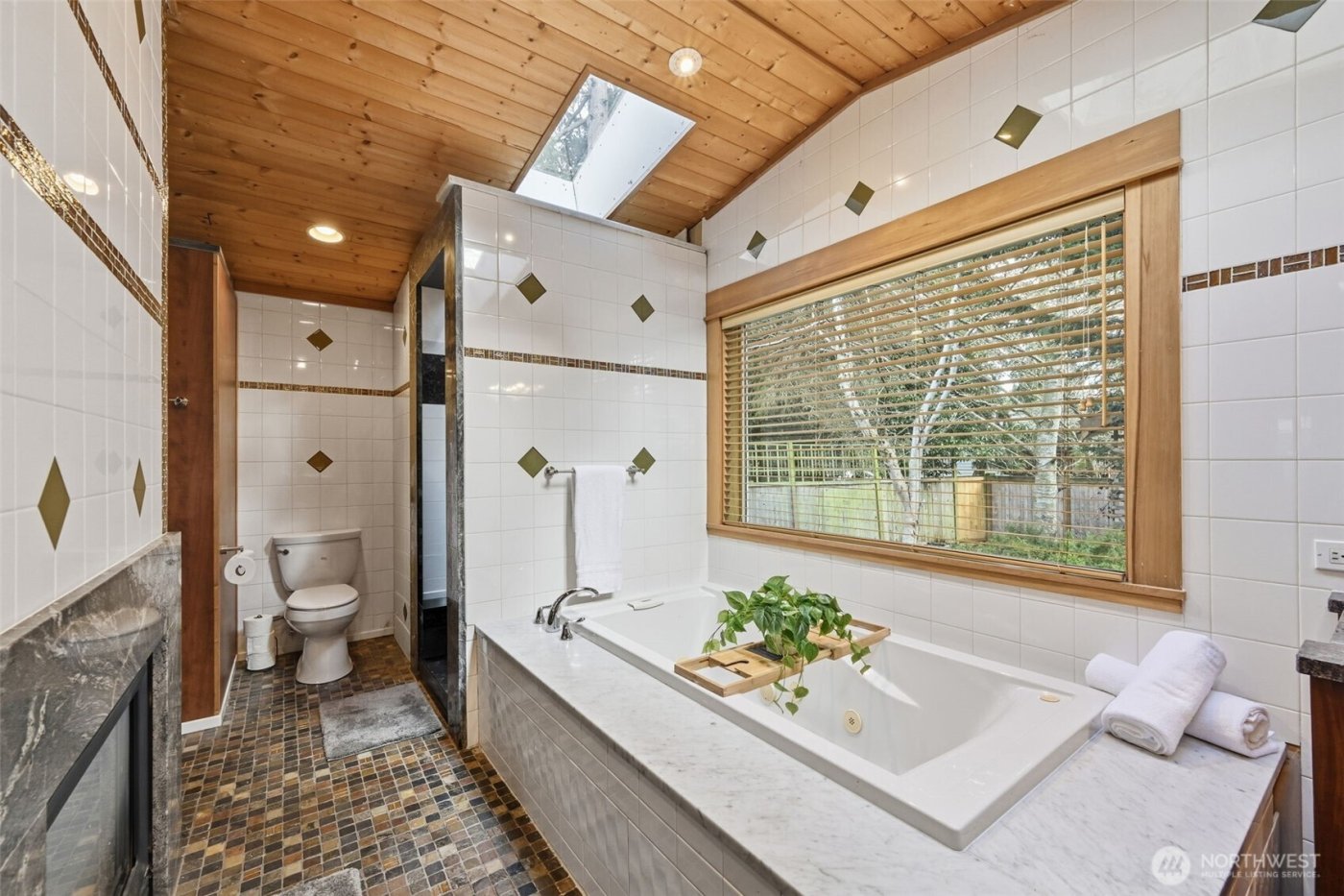 22407 87th Avenue W, Edmonds, WA 98026