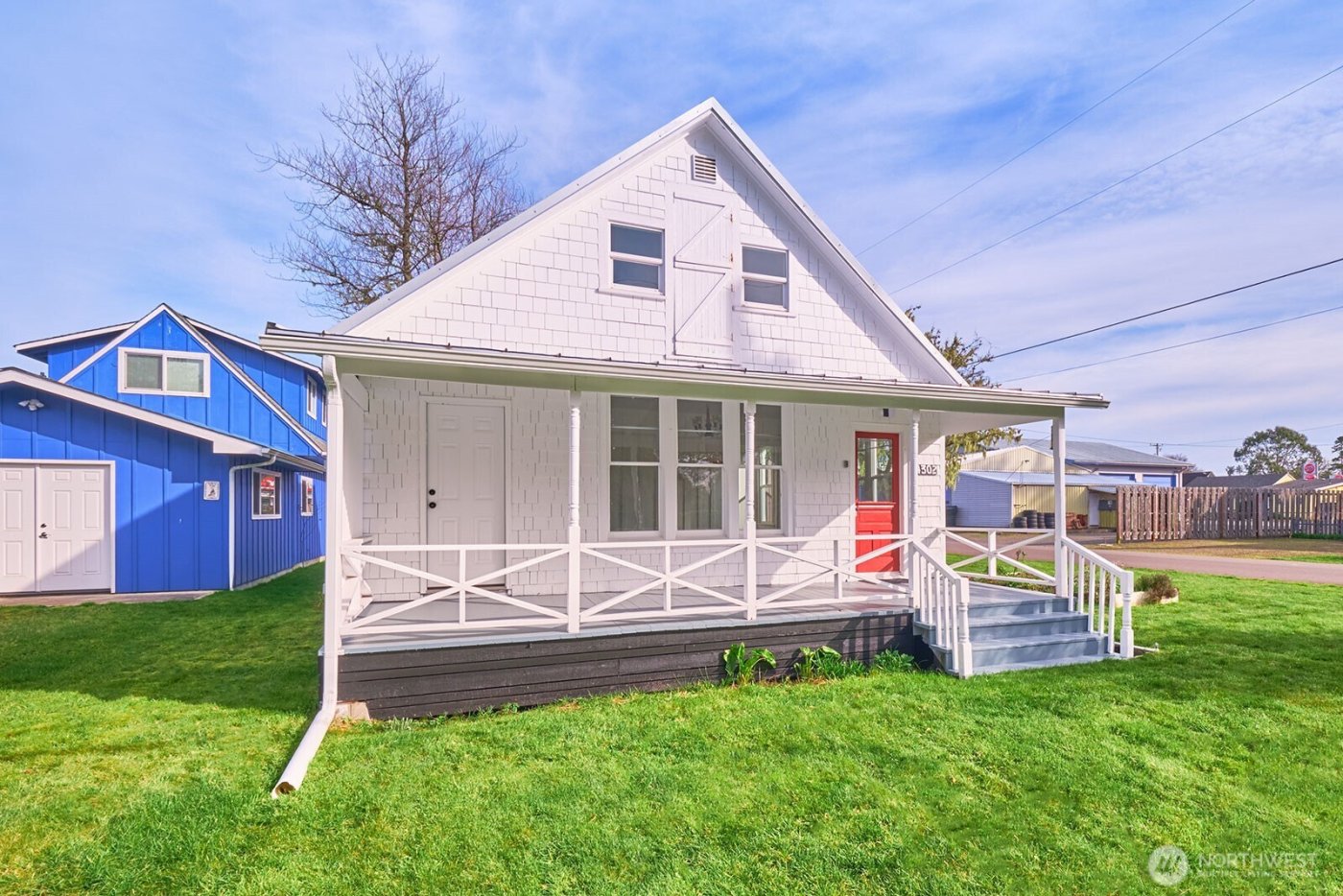 4302 L Place , Seaview, WA 98644