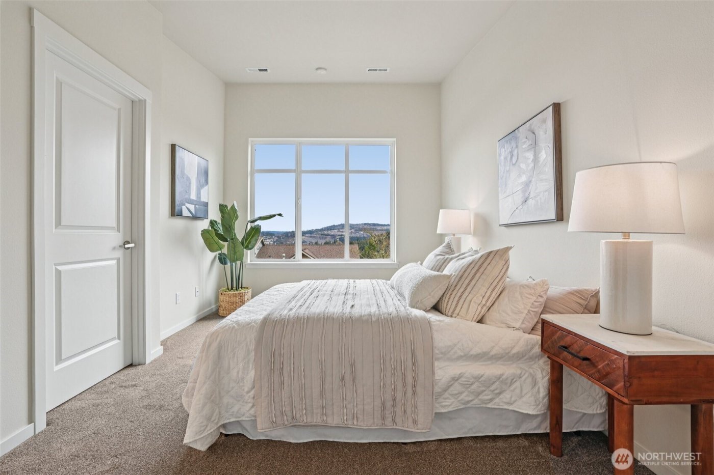 93 Sky Ridge Rd #505, Issaquah, WA 98027