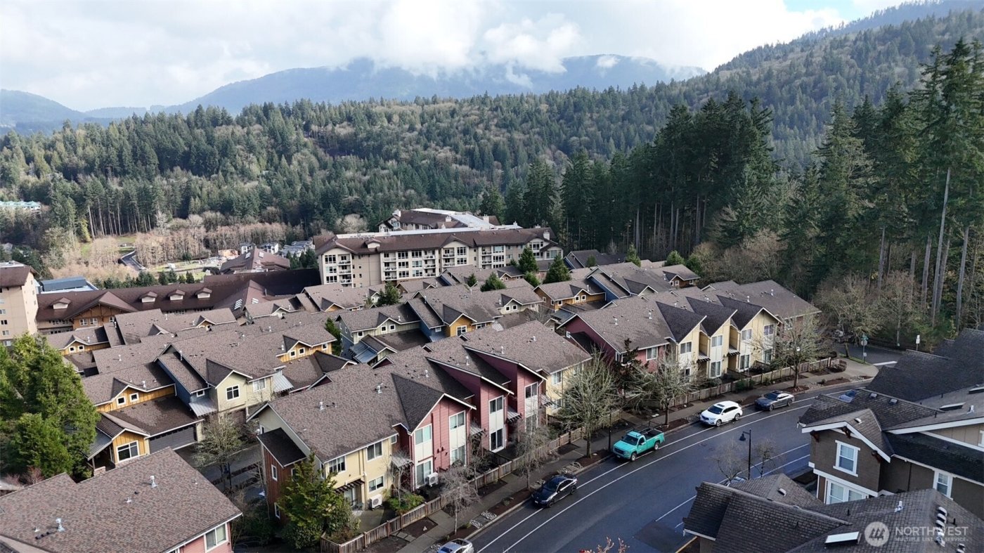 93 Sky Ridge Rd #505, Issaquah, WA 98027