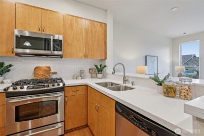 93 Sky Ridge Rd #505, Issaquah, WA 98027 - Photo 9