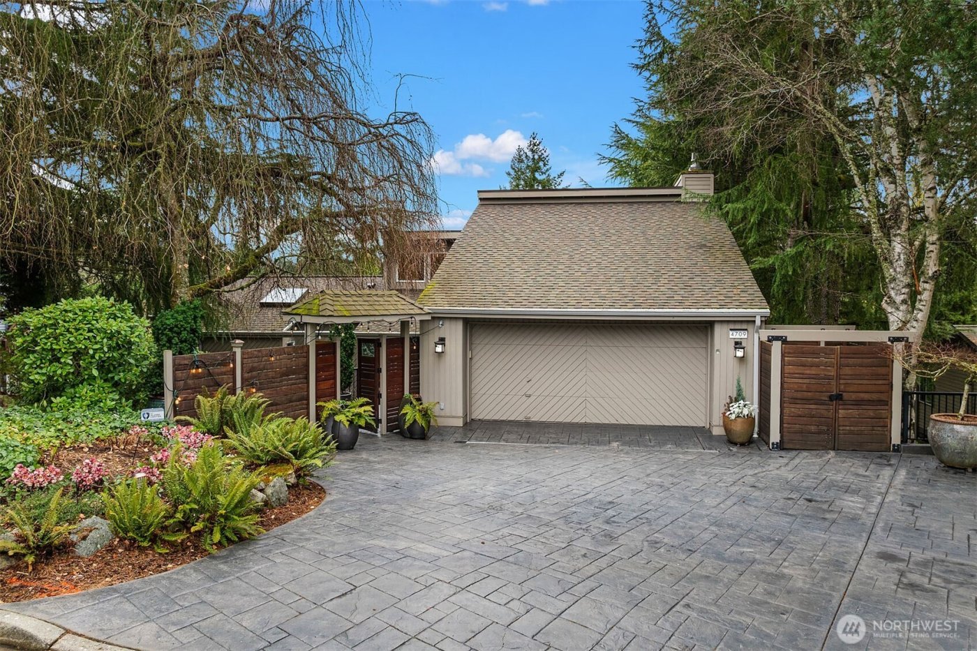 4709 154th Place SE, Bellevue, WA 98006