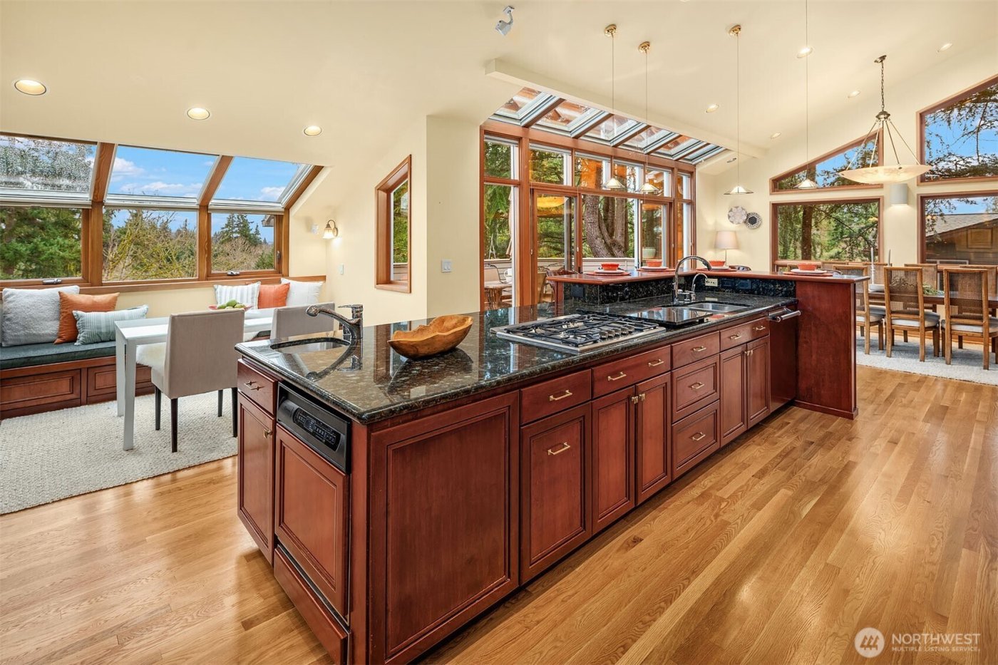 4709 154th Place SE, Bellevue, WA 98006