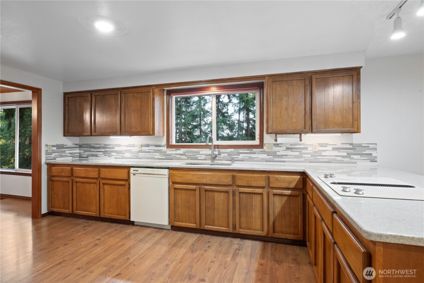 4415 Poplar Way , Longview, WA 98632