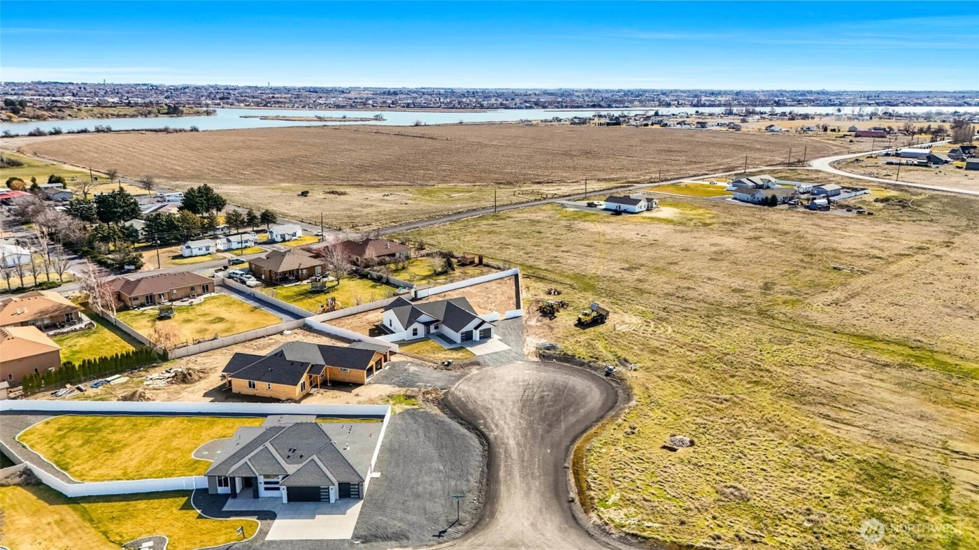 3037 Blackbird Place NE, Moses Lake, WA 98837
