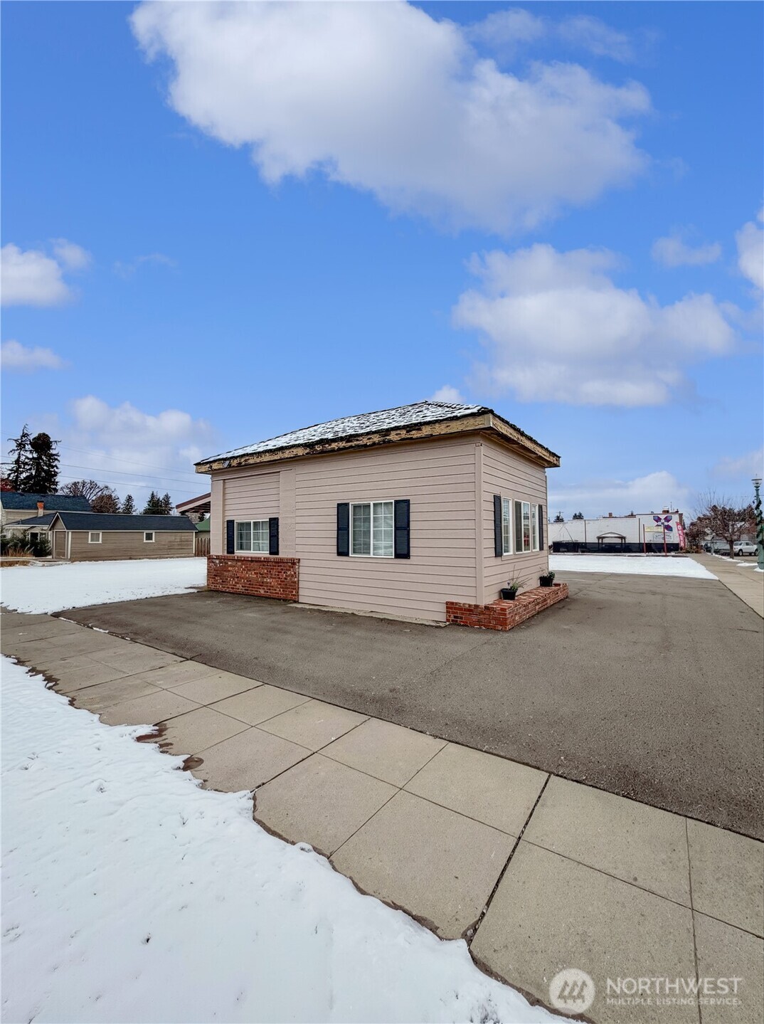 127 W Locust St , Waterville, WA 98858
