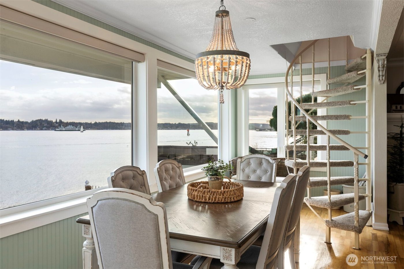 609 Shore Drive , Bremerton, WA 98310