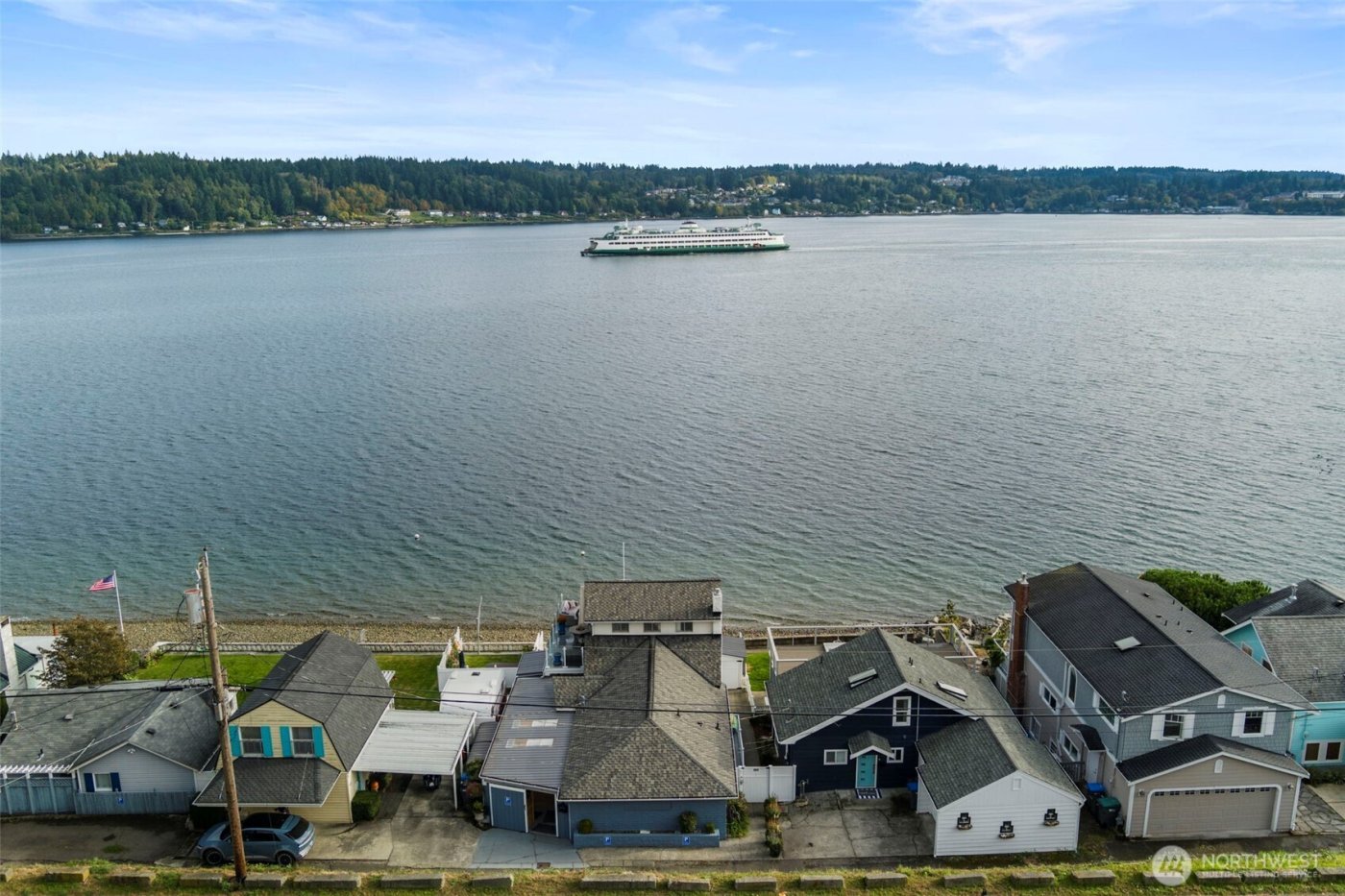 609 Shore Drive , Bremerton, WA 98310