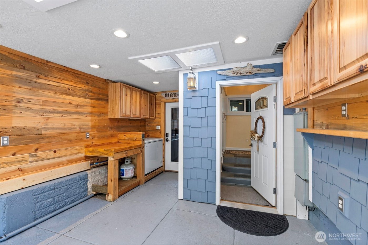 609 Shore Drive , Bremerton, WA 98310