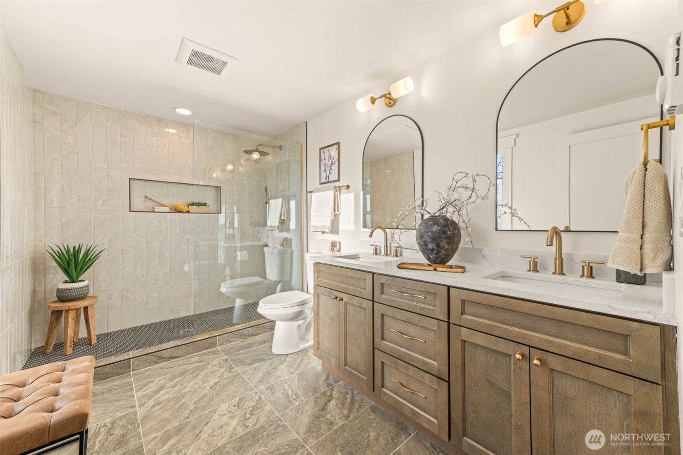 12250 Densmore Avenue N, Seattle, WA 98133