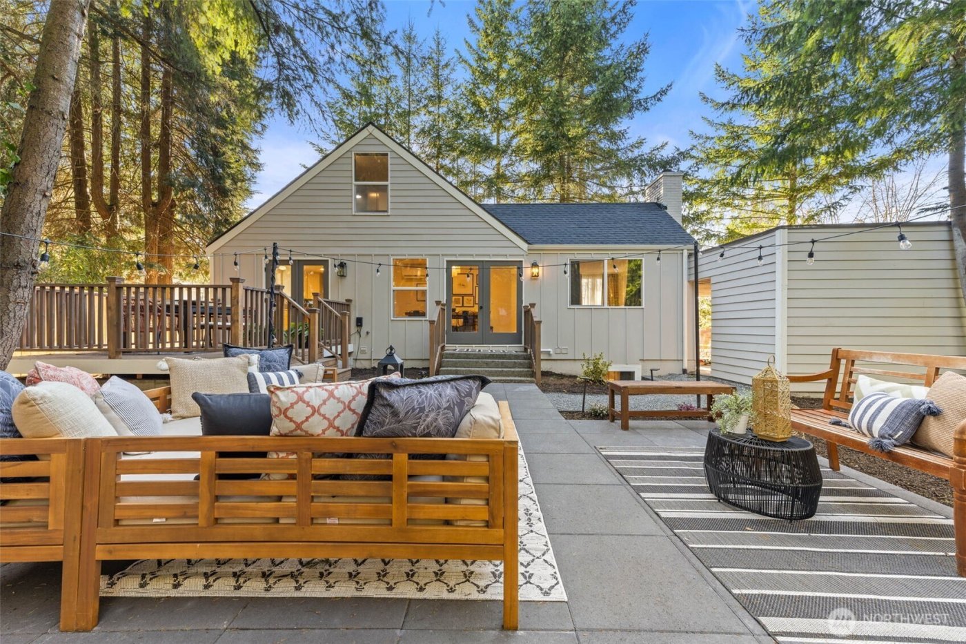 12250 Densmore Avenue N, Seattle, WA 98133