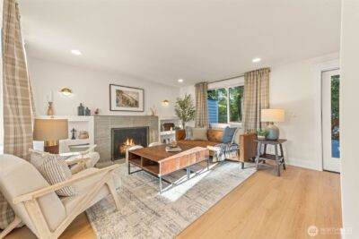 12250 Densmore Avenue N, Seattle, WA 98133 - Photo 3