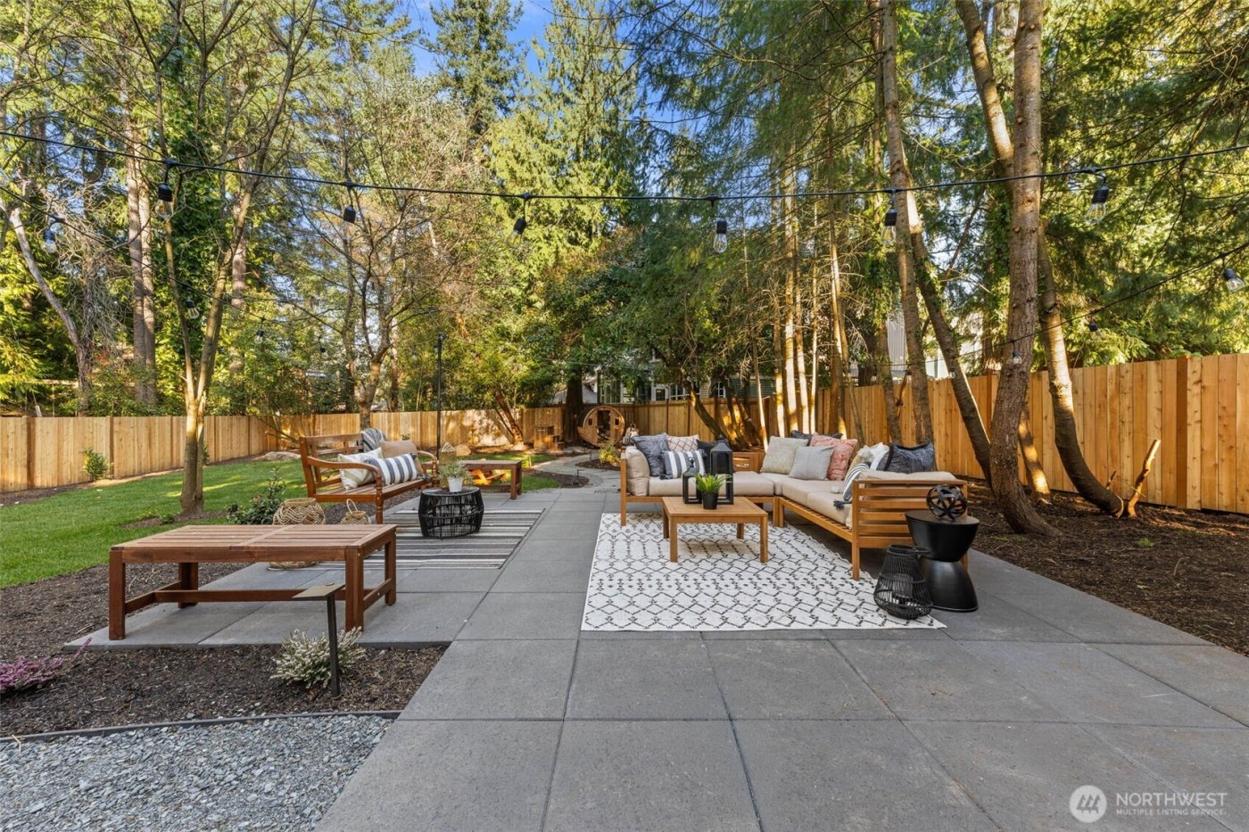 12250 Densmore Avenue N, Seattle, WA 98133