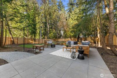 12250 Densmore Avenue N, Seattle, WA 98133 - Photo 32