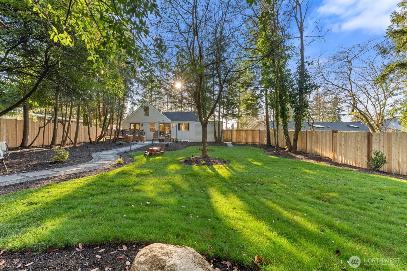 12250 Densmore Avenue N, Seattle, WA 98133